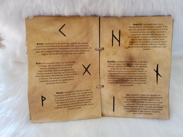 jeu de rune en os rouge – Image 6