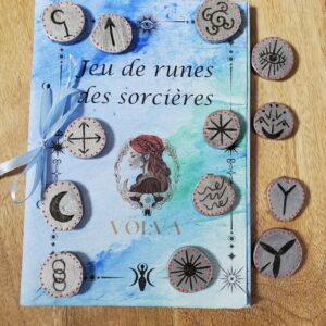 Jeu de runes des sorcières argentées