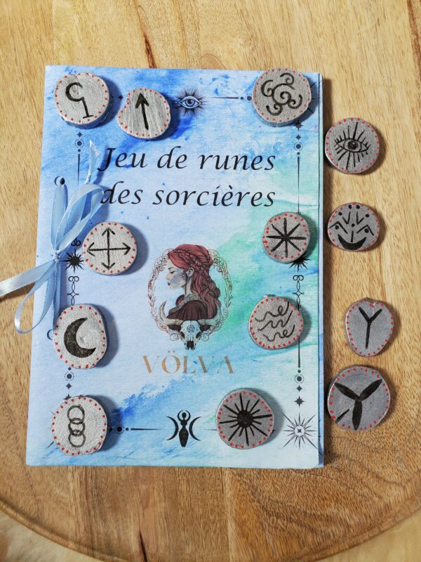 Jeu de runes des sorcières argentées