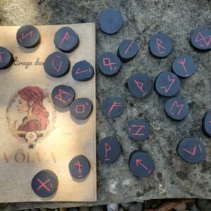 Runes viking noire et rouge mât