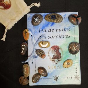 Jeu de runes des sorcières en galets