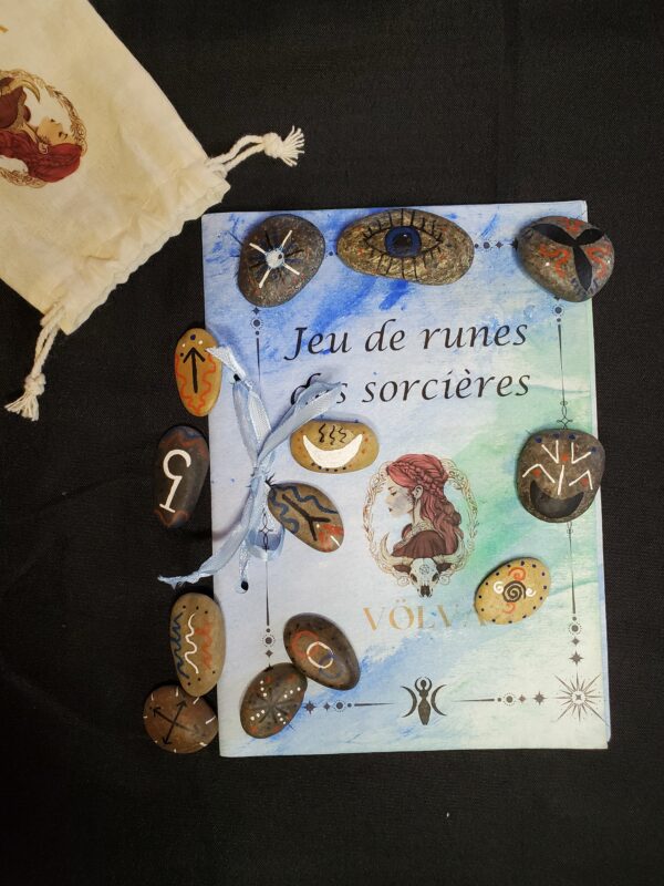 Jeu de runes des sorcières en galets