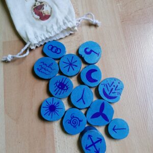 Jeu de runes des sorcières teinte bleu ciel