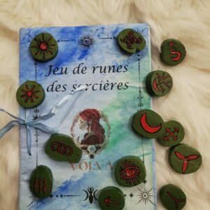 Runes des sorcières vertes et rouge
