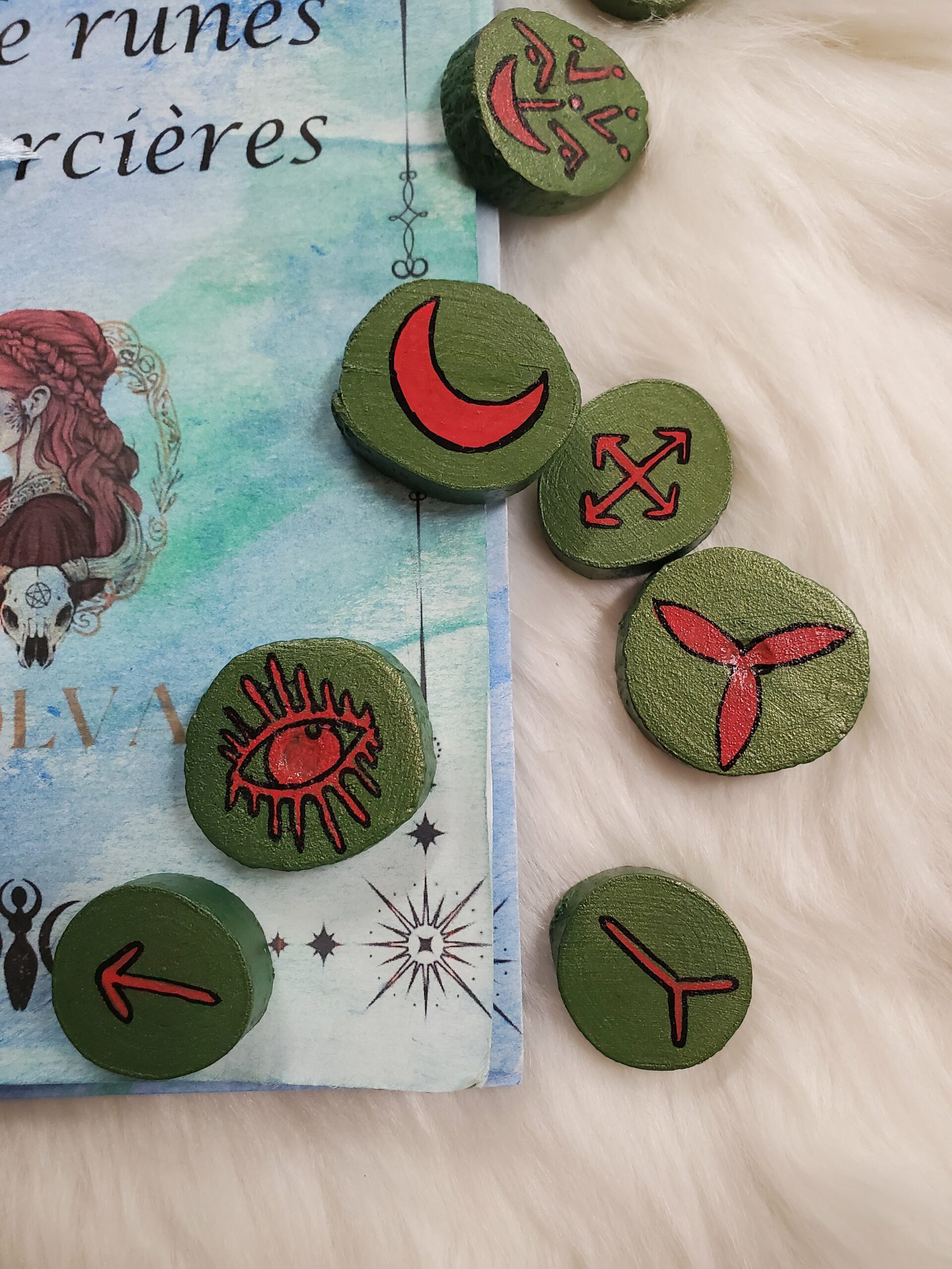 Runes des sorcières vertes et rouge – Image 2