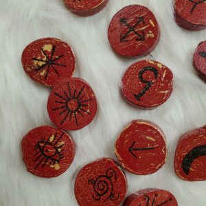 Runes des sorcières rouge et doré