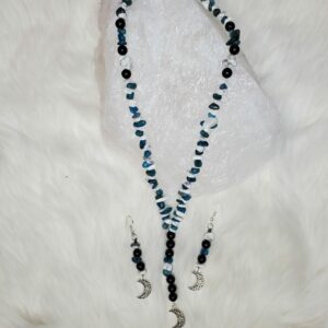 Parure en Apatite bleue, Tourmaline noire et Howlite